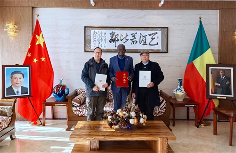 的33333333333333截图3人合影_副本_副本.jpg