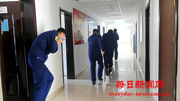 庆444444444444.jpg