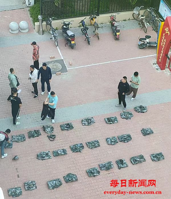 02.jpg