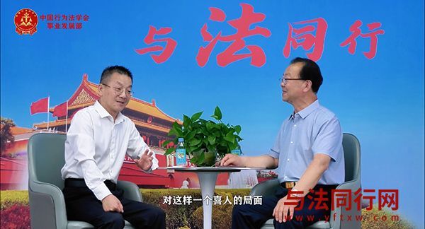 根在基层 与法同行