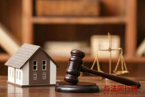 奶奶宠爱晚辈，签赠与房屋产权份额协议还备